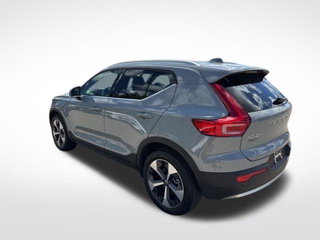new 2025 Volvo XC40 car, priced at $46,035