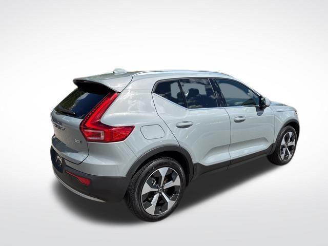 new 2025 Volvo XC40 car, priced at $46,035