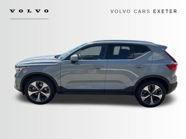 new 2025 Volvo XC40 car, priced at $46,035