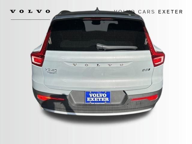 new 2025 Volvo XC40 car, priced at $46,035