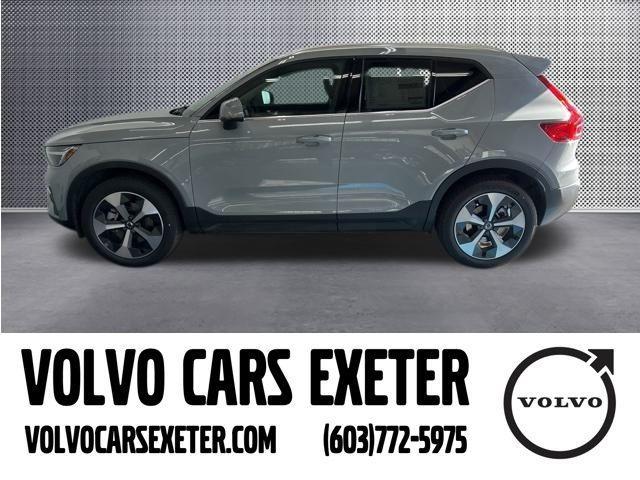 new 2025 Volvo XC40 car
