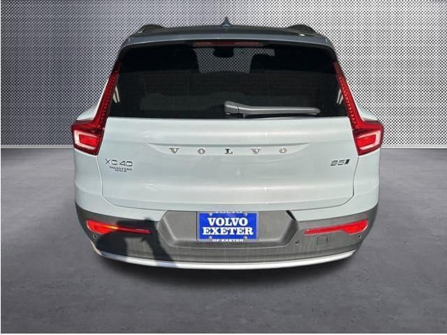 new 2025 Volvo XC40 car, priced at $46,035