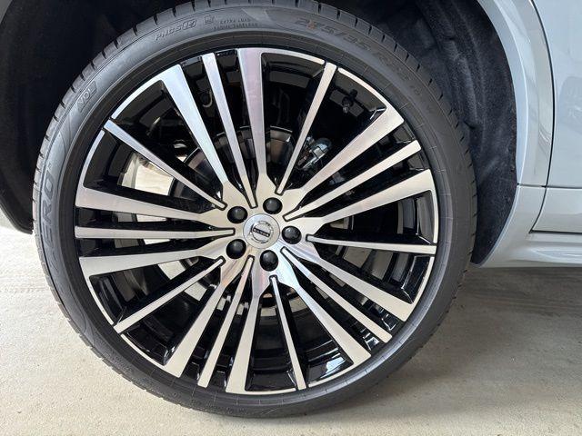 new 2026 Volvo XC90 car, priced at $84,505