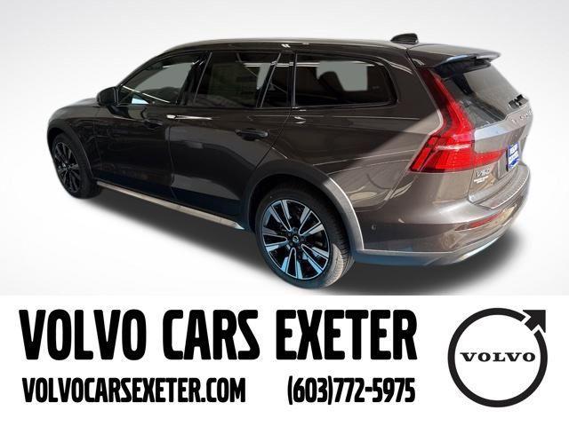 new 2025 Volvo V60 Cross Country car, priced at $58,905