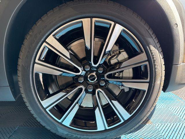 new 2025 Volvo V60 Cross Country car, priced at $58,905