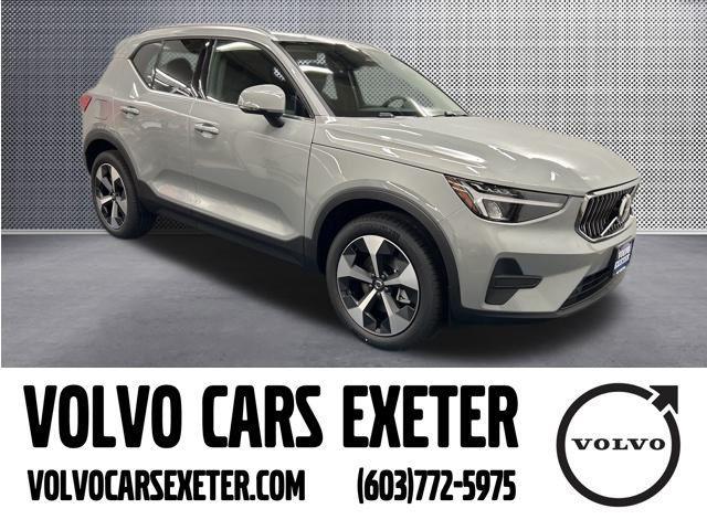new 2025 Volvo XC40 car