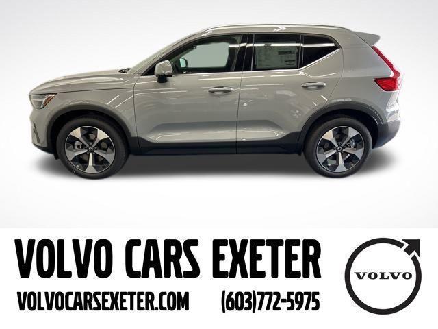 new 2025 Volvo XC40 car