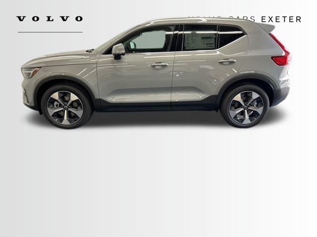 new 2025 Volvo XC40 car, priced at $46,035