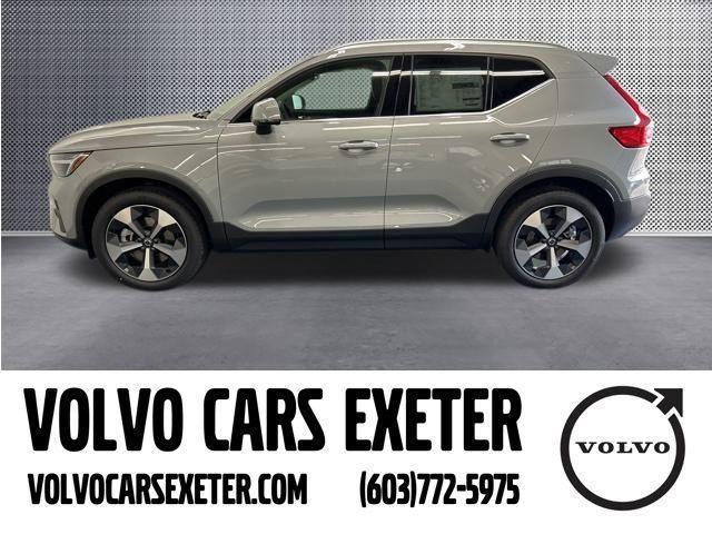new 2025 Volvo XC40 car