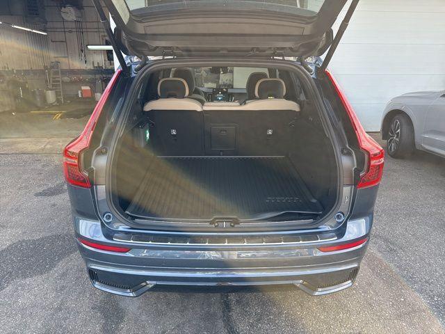 new 2026 Volvo XC60 car, priced at $57,985