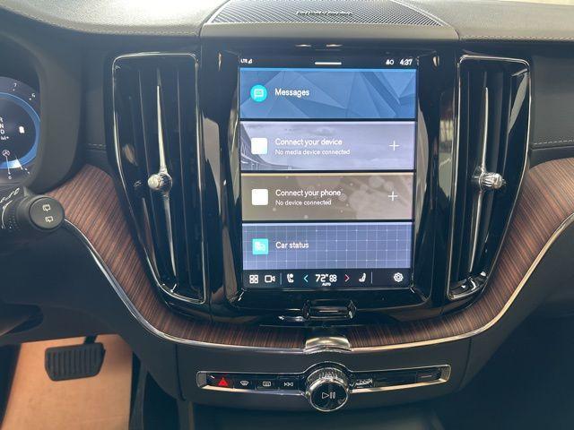 new 2025 Volvo XC60 car, priced at $59,660