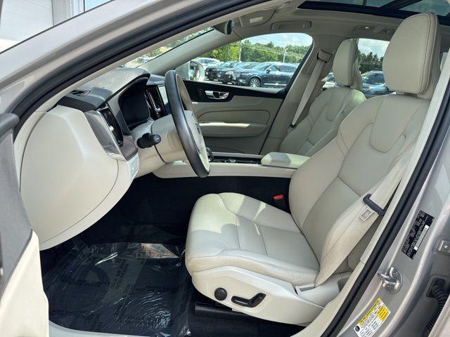 used 2022 Volvo XC60 car, priced at $36,593