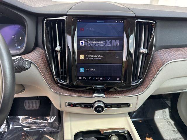 used 2022 Volvo XC60 car, priced at $36,593