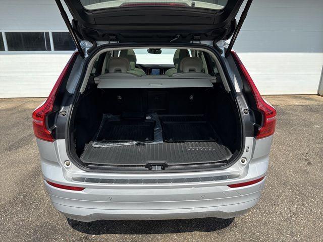used 2022 Volvo XC60 car, priced at $36,593