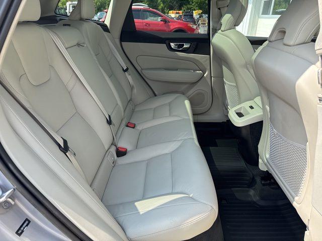 used 2022 Volvo XC60 car, priced at $36,593