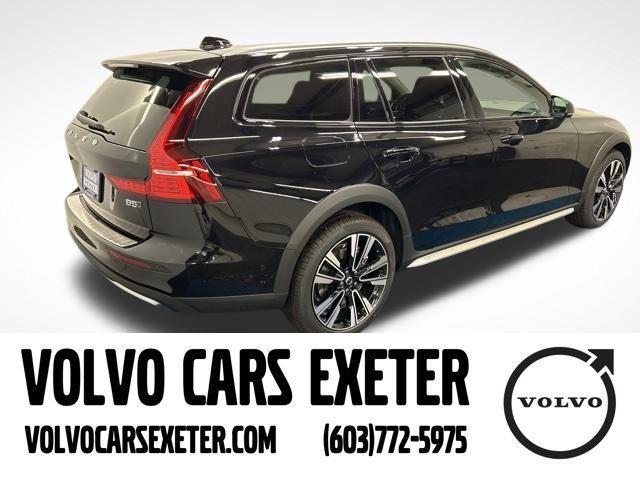 new 2025 Volvo V60 Cross Country car, priced at $58,525