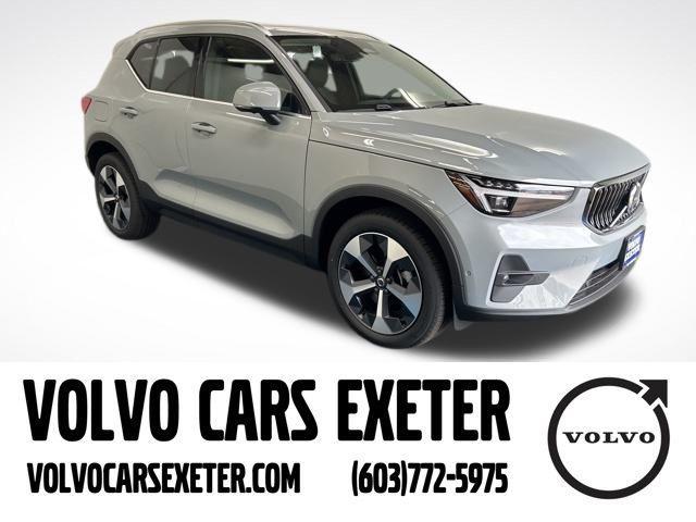 new 2025 Volvo XC40 car, priced at $46,315