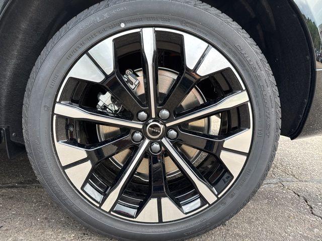 new 2026 Volvo XC60 car, priced at $69,285