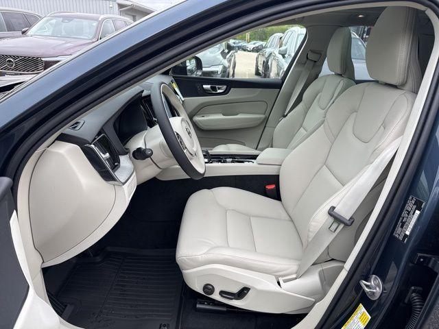 new 2025 Volvo XC60 car, priced at $55,360