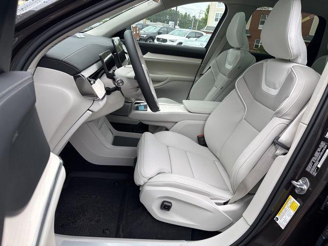 new 2025 Volvo EX90 car, priced at $84,040