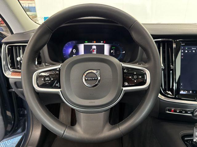 used 2023 Volvo S60 Recharge Plug-In Hybrid car, priced at $37,999