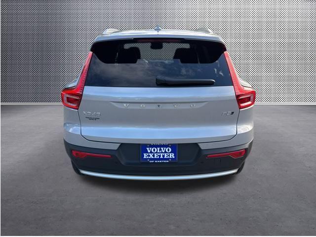 new 2025 Volvo XC40 car, priced at $50,235