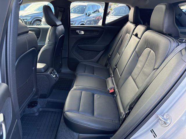 new 2025 Volvo XC40 car, priced at $50,235