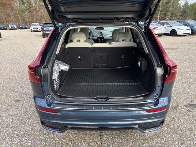 new 2026 Volvo XC60 Plug-In Hybrid car, priced at $75,235