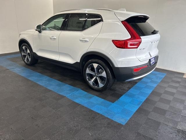 new 2025 Volvo XC40 car, priced at $44,515