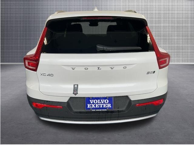 new 2025 Volvo XC40 car, priced at $46,015