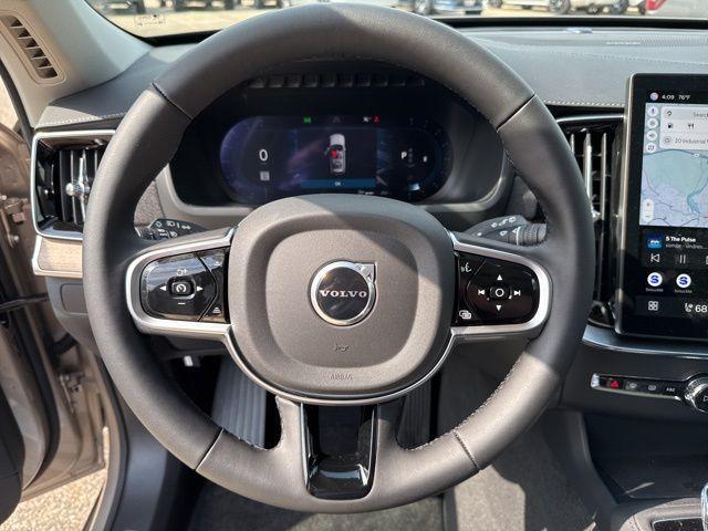 new 2025 Volvo XC90 car, priced at $68,935