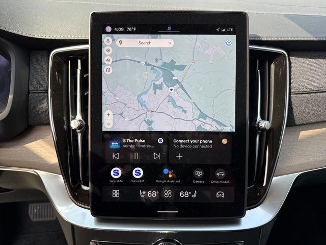 new 2025 Volvo XC90 car, priced at $68,935
