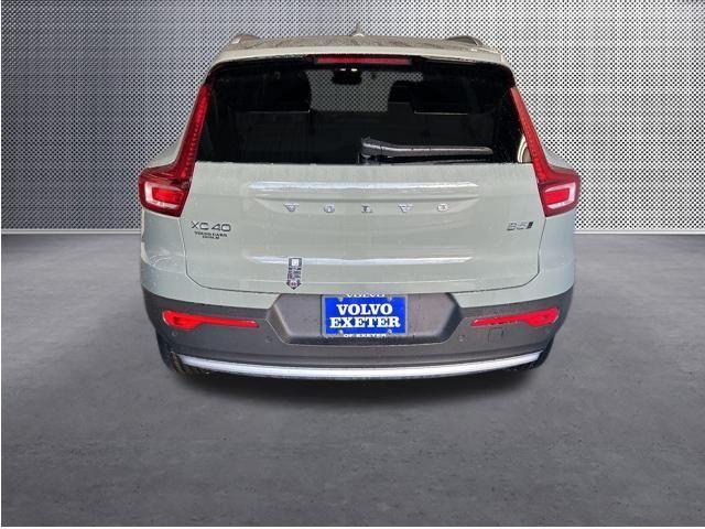 new 2025 Volvo XC40 car, priced at $45,465
