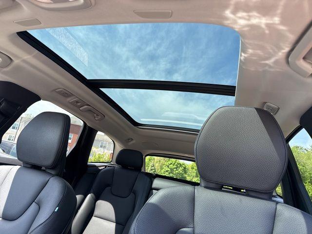 used 2023 Volvo XC60 car, priced at $41,547