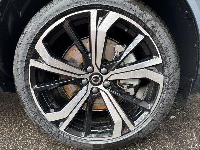 new 2025 Volvo XC60 Plug-In Hybrid car, priced at $71,510