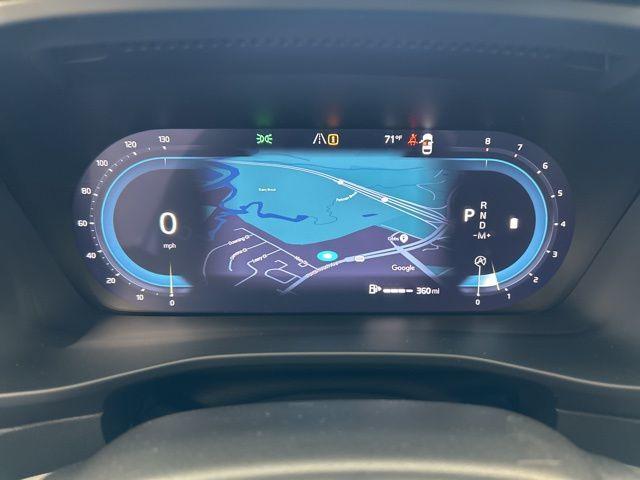 new 2025 Volvo XC40 car, priced at $47,335