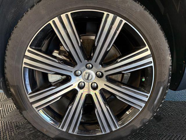 used 2024 Volvo XC90 car, priced at $58,599