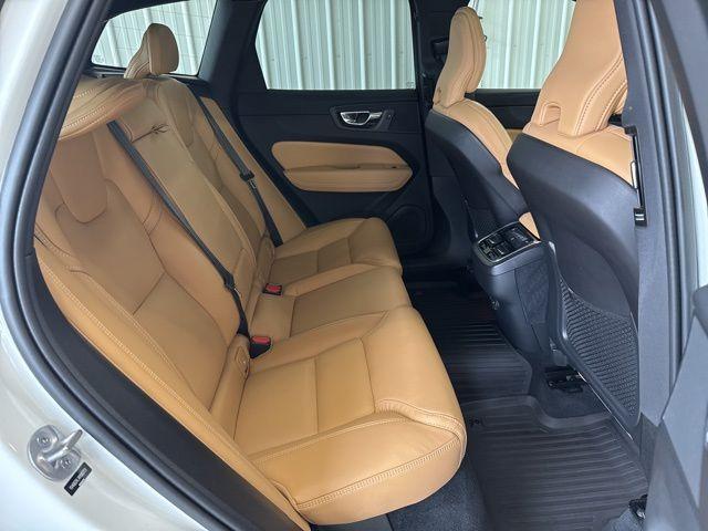 used 2022 Volvo XC60 car, priced at $40,807