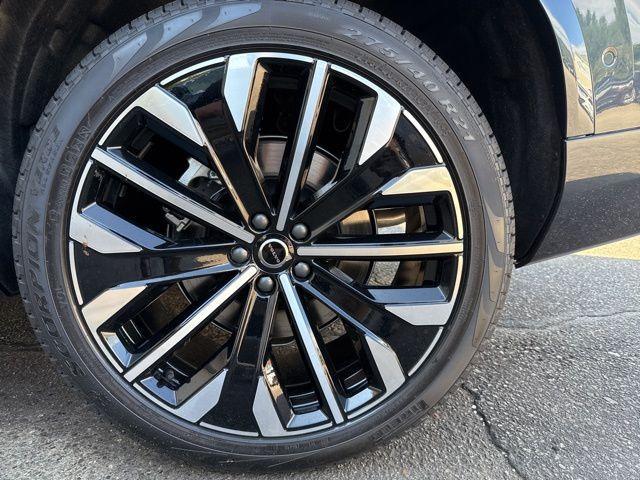 new 2026 Volvo XC90 car, priced at $68,450