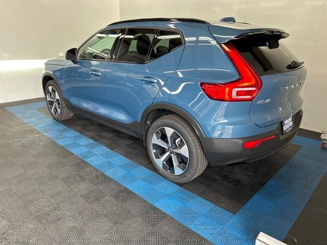 new 2024 Volvo XC40 car, priced at $45,975
