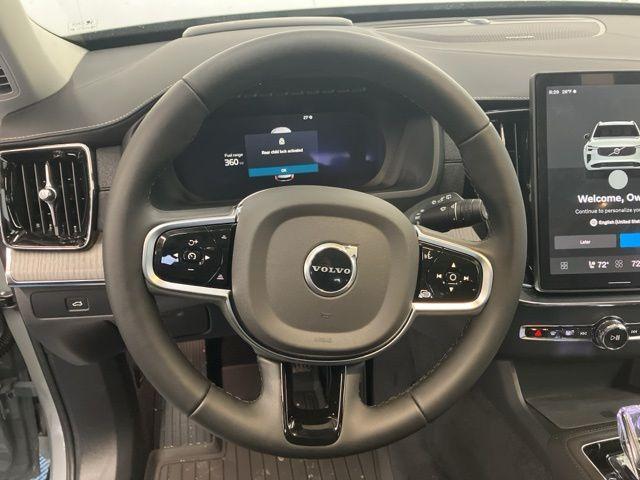 new 2025 Volvo XC90 car, priced at $70,255