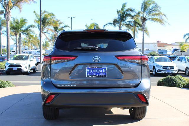 used 2022 Toyota Highlander car, priced at $34,497