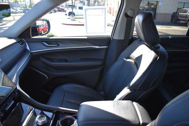 used 2023 Jeep Grand Cherokee car, priced at $30,996