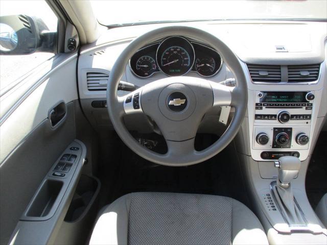 used 2009 Chevrolet Malibu car, priced at $3,395