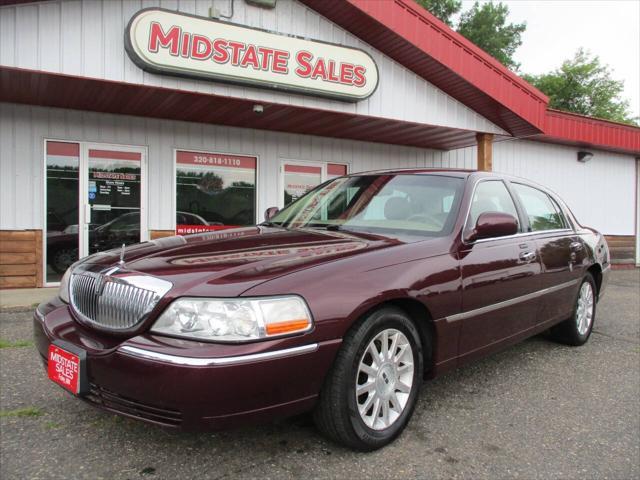 used 2006 Lincoln Town Car car, priced at $4,995