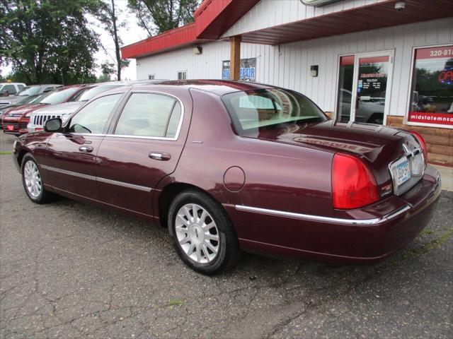 used 2006 Lincoln Town Car car, priced at $4,995