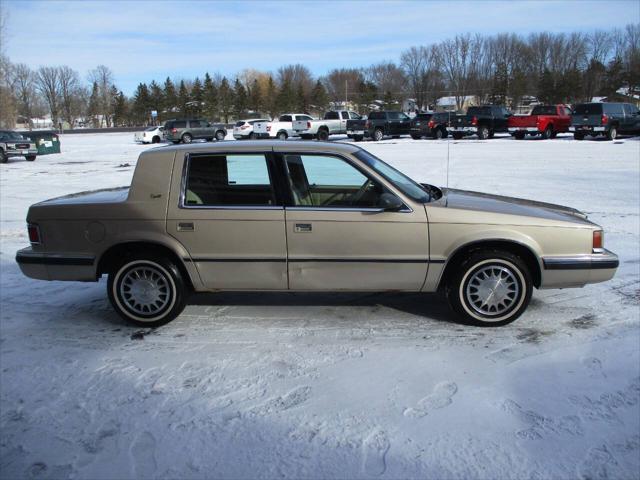 used 1993 Dodge Dynasty car, priced at $4,999