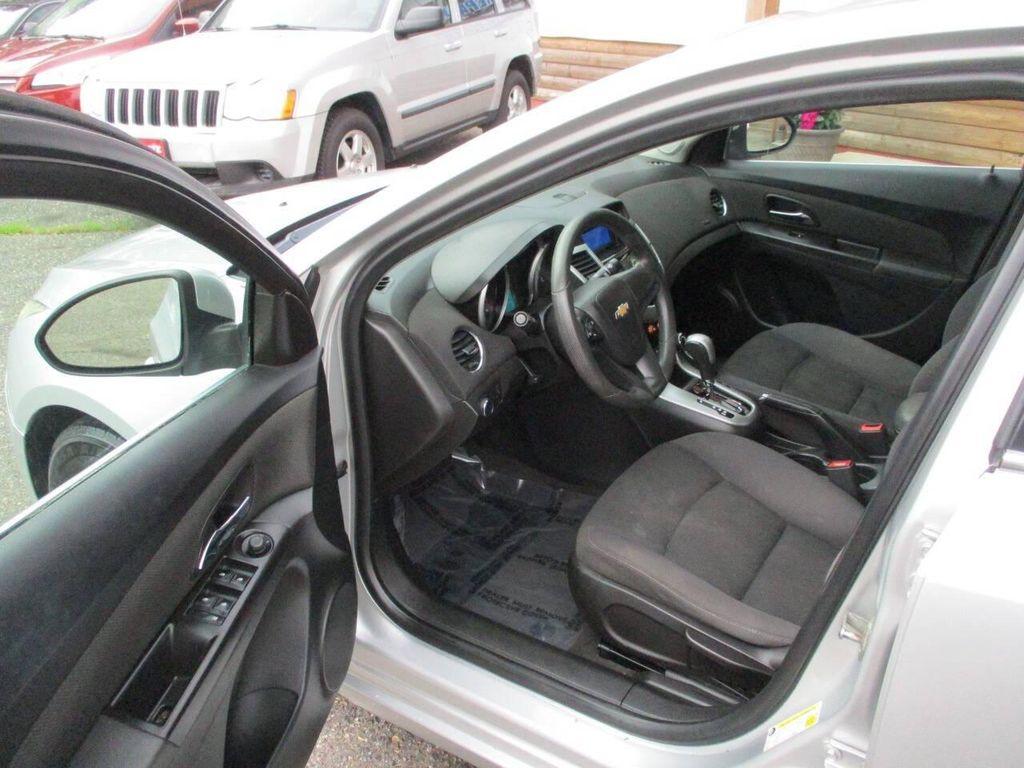 used 2014 Chevrolet Cruze car, priced at $5,995