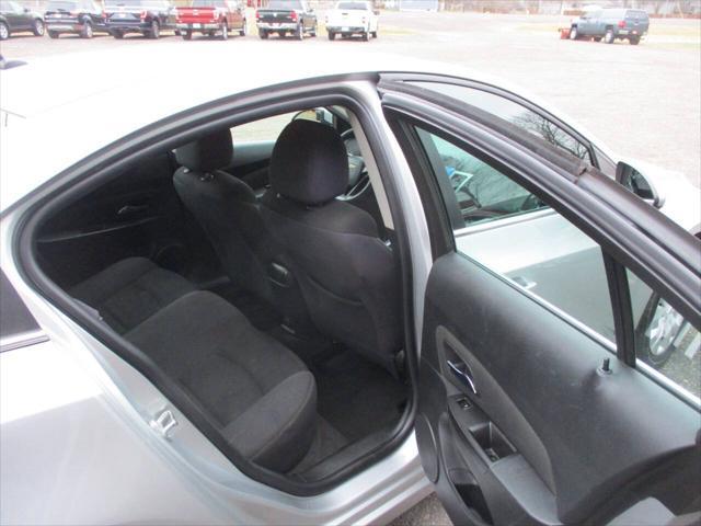 used 2014 Chevrolet Cruze car, priced at $6,995