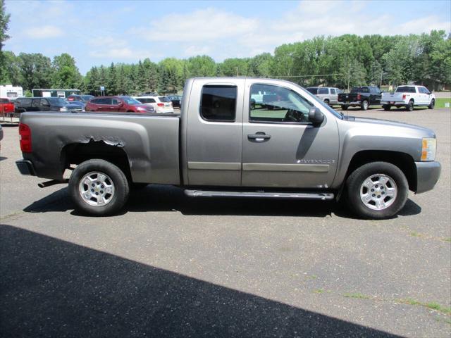 used 2007 Chevrolet Silverado 1500 car, priced at $3,795